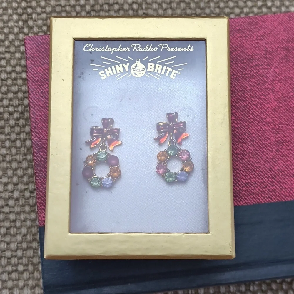 Vintage Colorful Bow and Wreath Earrings Feminine Coquette